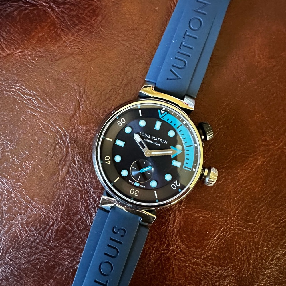 Louis Vuitton Men’s Blue and Black Rubber Strap Dive Watch